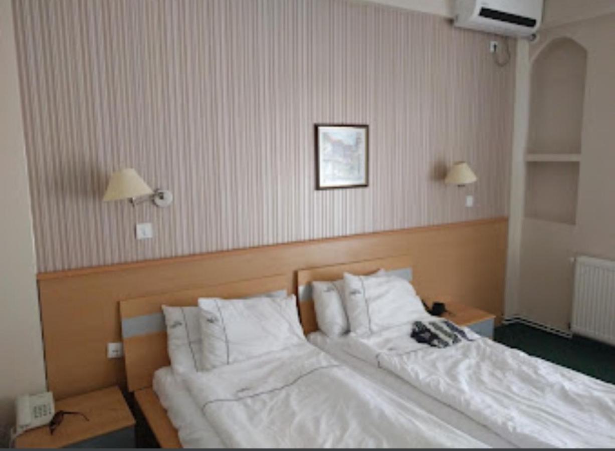 Hotel Bluebell Охрид Екстериор снимка