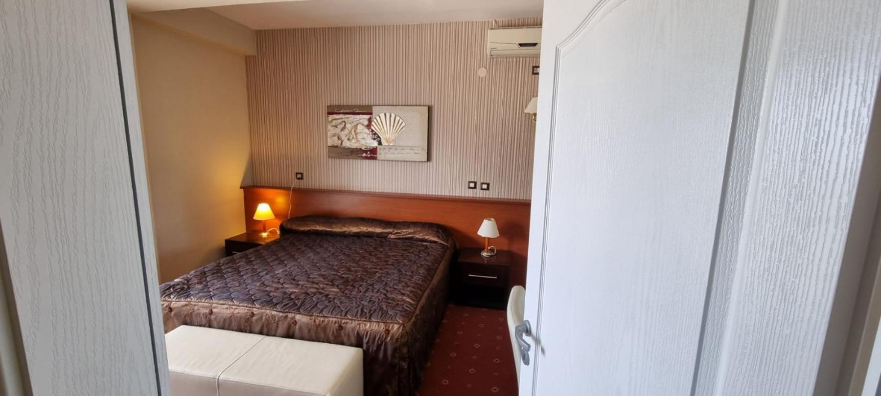 Hotel Bluebell Охрид Екстериор снимка
